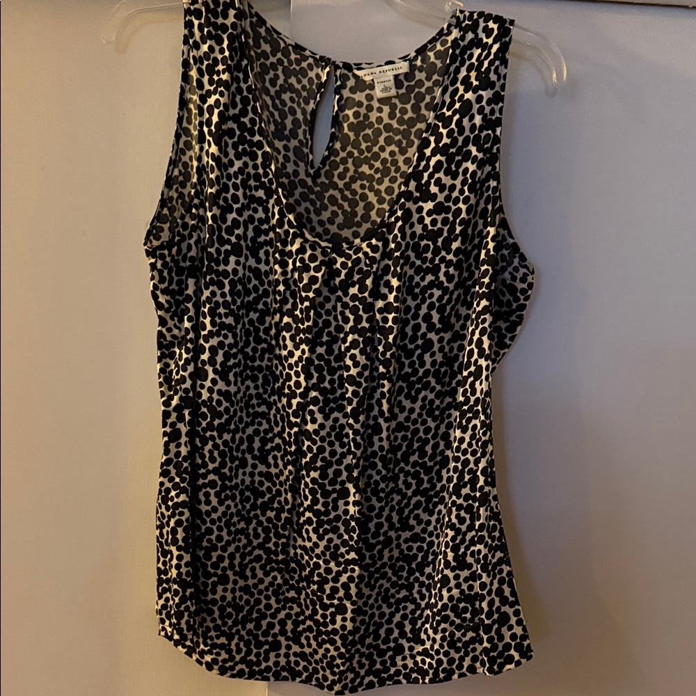 SoLD Banana Republic Black and Cream Patterned Tank Top
